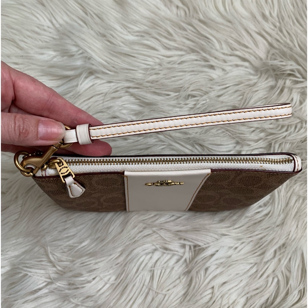 Coach Small Wristlet In Colorblock Signature Canvas - Picture 4 of 15